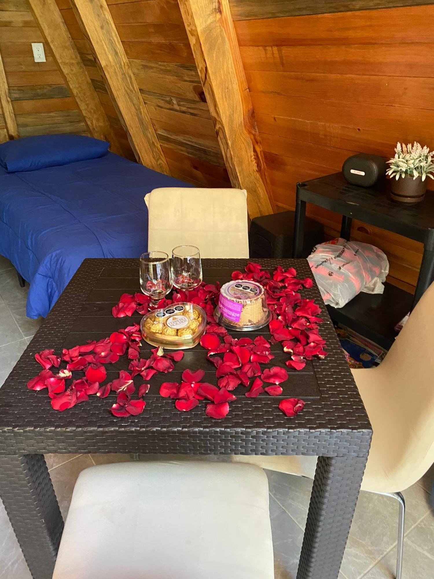 Cabanas Alpina, Romantica Y Acogedora A 10 Minutos Del Centro Tepoztlan Ngoại thất bức ảnh